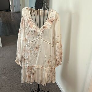 H & M floral light weight dress 👗